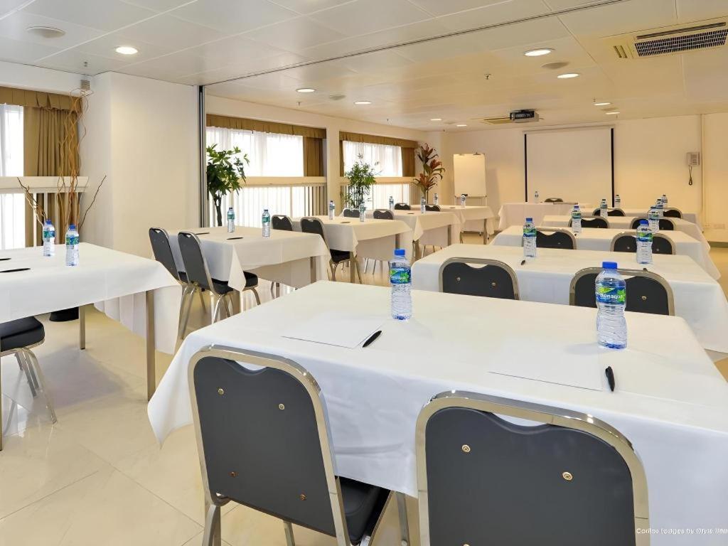 Caritas Oswald Cheung International House Hotel 3*