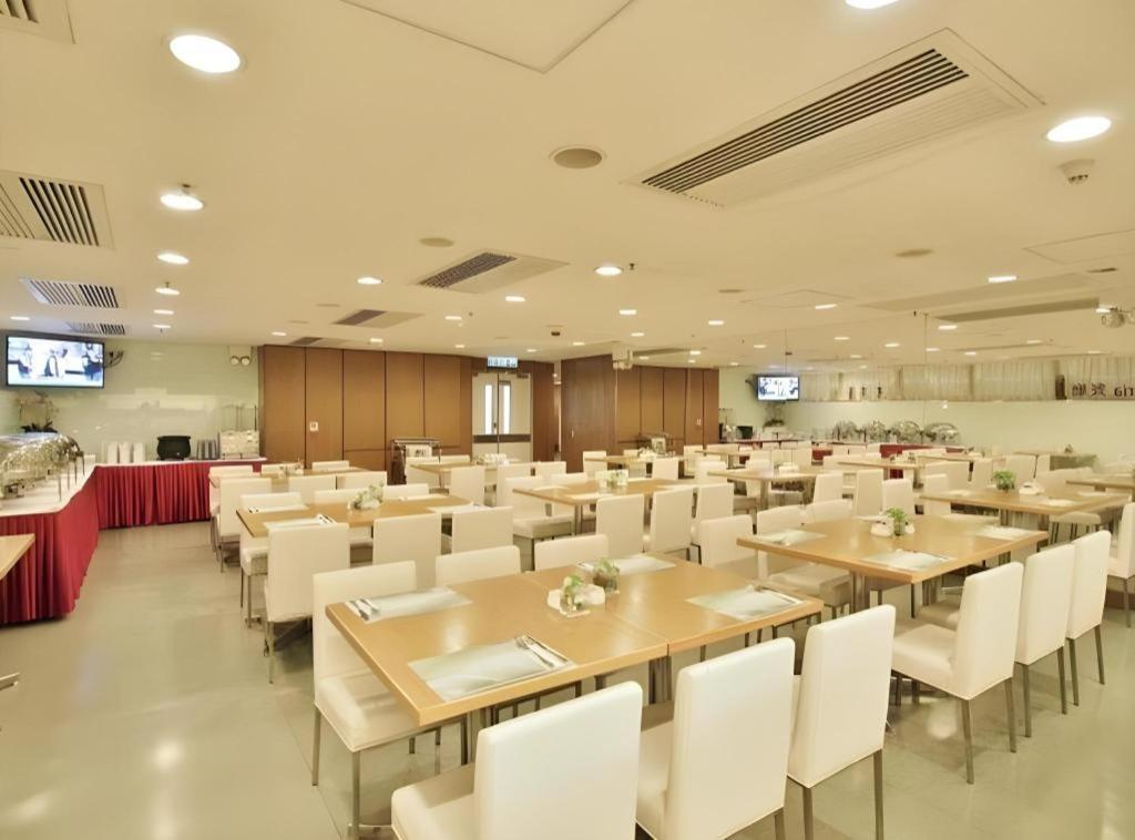 Hotel Caritas Oswald Cheung International House